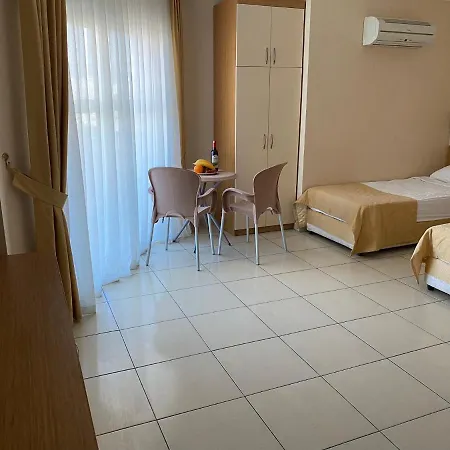 Szálloda House *