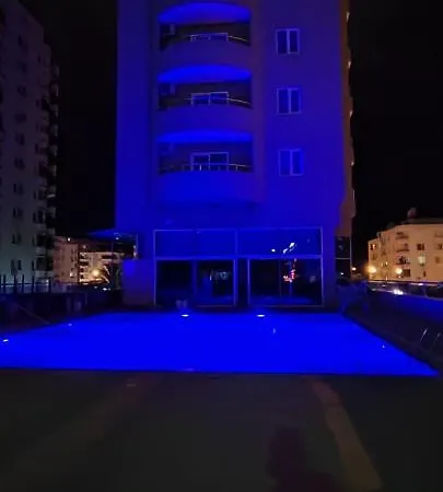 House Szálloda *